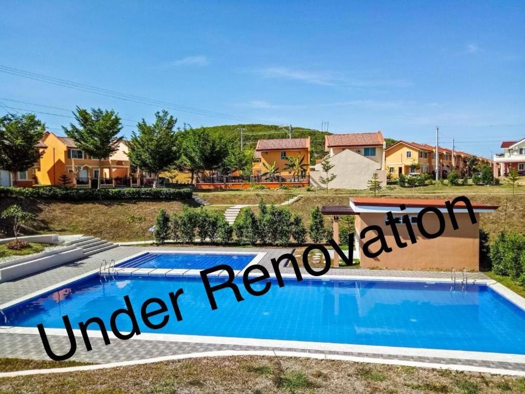 Hillview Apt W/ Pool Access - Free Wifi Città di Tagbilaran Esterno foto