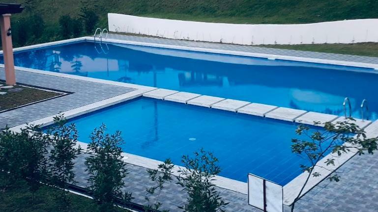 Hillview Apt W/ Pool Access - Free Wifi Città di Tagbilaran Esterno foto